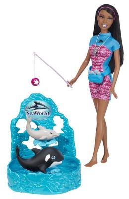 Barbie I Can Be Seaworld Trainer Doll & Playset