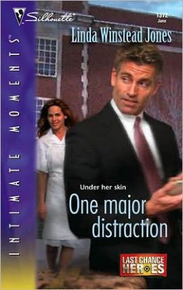 One Major Distraction (Silhouette Intimate Moments #1372)